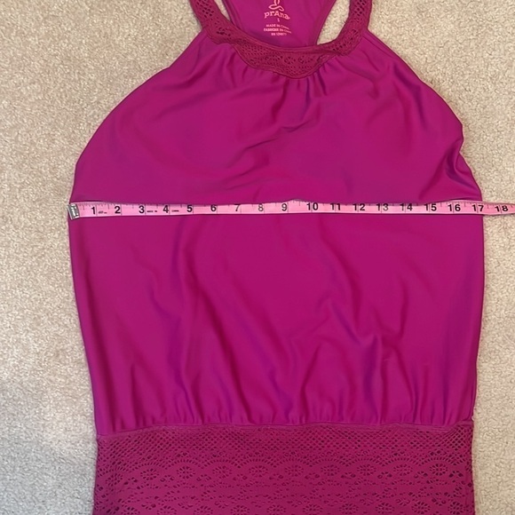 PRANA Ani Athletic Fushia Tank Top.  Size Small - Picture 3 of 6